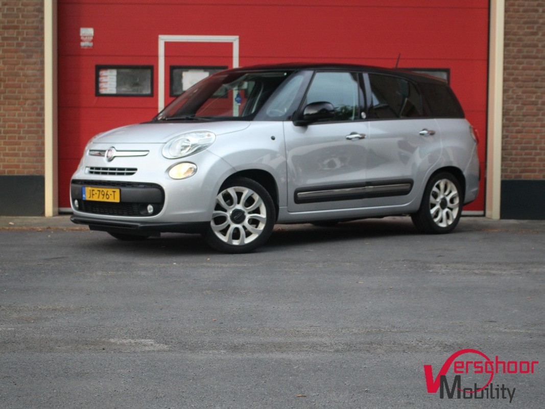 Fiat-500L-Living 0.9 Lounge 7 persoons | Navi | Cruise | Clima | PDC | Lease One en Lenen op Maat maken het mogelijk!