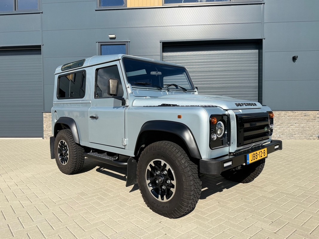 Land Rover-Defender-2.0 Mpi 16V | Lease One en Lenen op Maat maken het mogelijk!