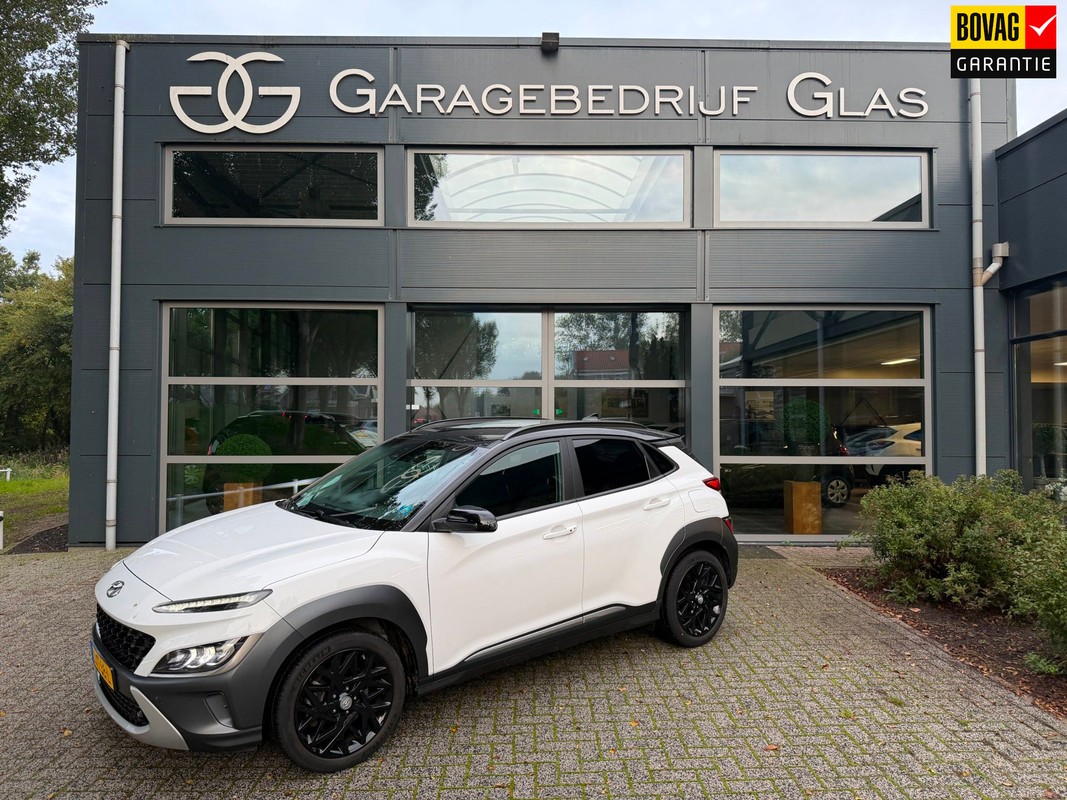 Hyundai-Kona-1.6 GDI HEV Fashion two tone - camera | Lease One en Lenen op Maat maken het mogelijk!