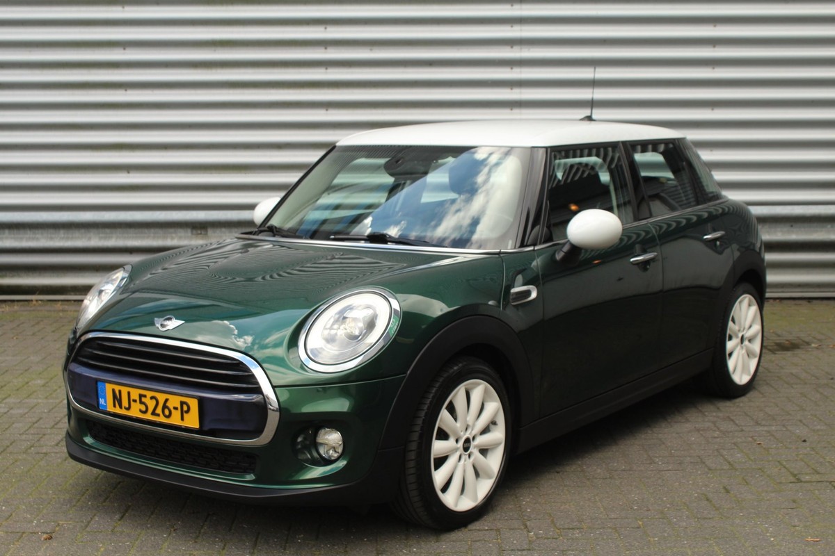 MINI-Cooper-1.5 136pk Chili Business AUTOMAAT NL Auto NAP | Lease One en Lenen op Maat maken het mogelijk!