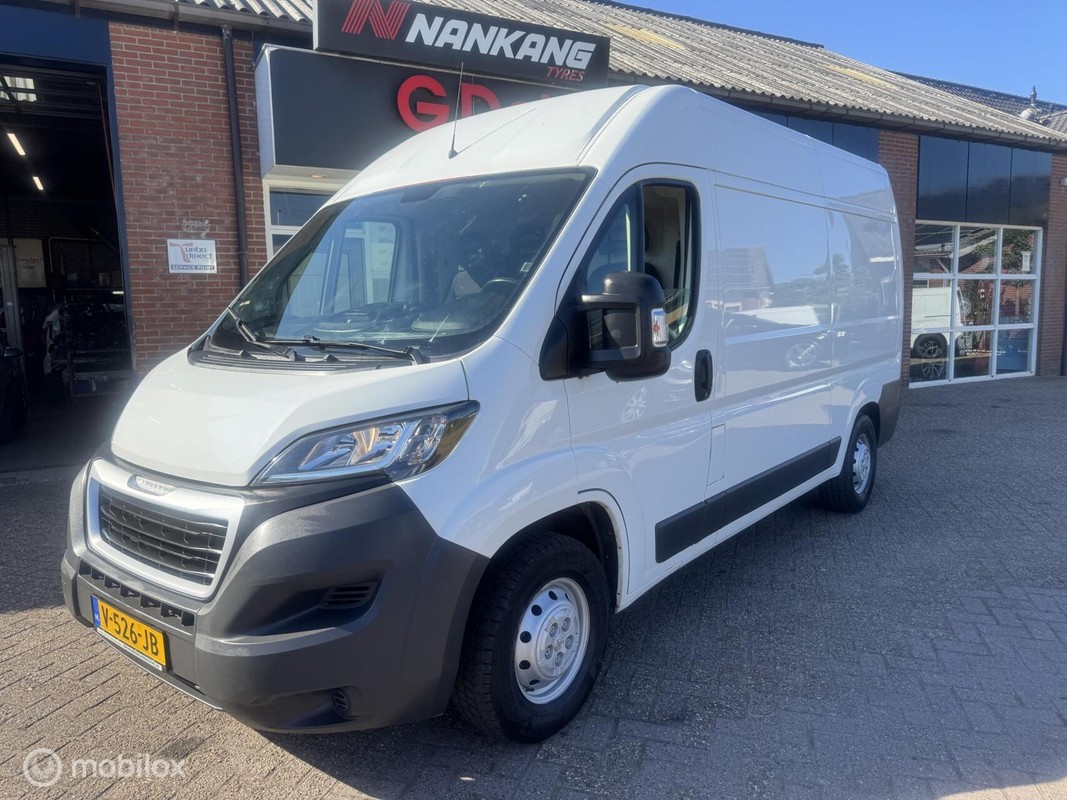 Peugeot-Boxer-Bestel 335 2.0 BlueHDI L2H1 Pro | Lease One en Lenen op Maat maken het mogelijk! Peugeot-Boxer-Bestel 335 2.0 BlueHDI L2H1 Pro | Lease One en Lenen op Maat maken het mogelijk!