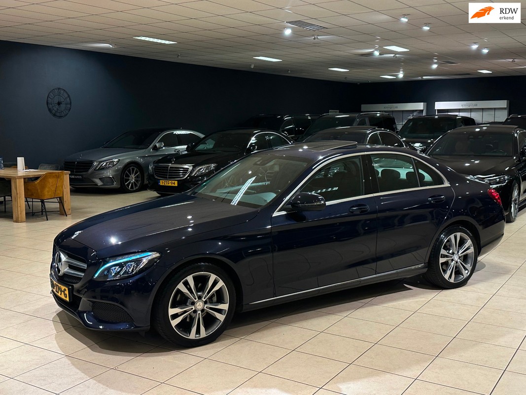 Mercedes-Benz-C-Klasse-C220 CDI Avantgarde|BTW|7G-Aut|Opendak|Leder| | Lease One en Lenen op Maat maken het mogelijk!