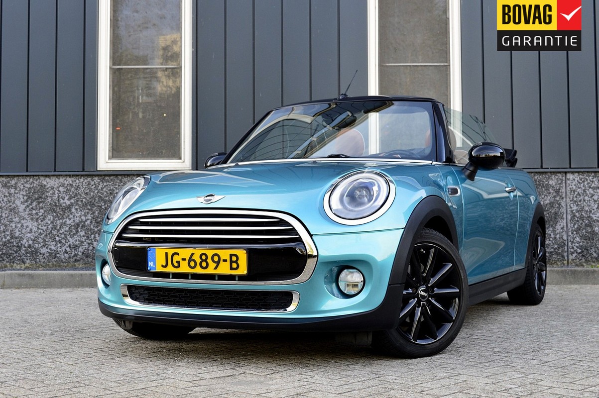 MINI-Cooper Cabrio-Mini 1.5 Chili Serious Business | Lease One en Lenen op Maat maken het mogelijk!