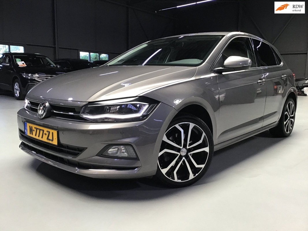 Volkswagen-Polo-1.0 TSI Highline I New Apk + Banden + Accu I 2e Eigen I Digital Dash I Keyless I Clima I Cruise I Stoelverw I Led. | Lease One en Lenen op Maat maken het mogelijk! Volkswagen-Polo-1.0 TSI Highline I New Apk + Banden + Accu I 2e Eigen I Digital Dash I Keyless I Clima I Cruise I Stoelverw I Led. | Lease One en Lenen op Maat maken het mogelijk!