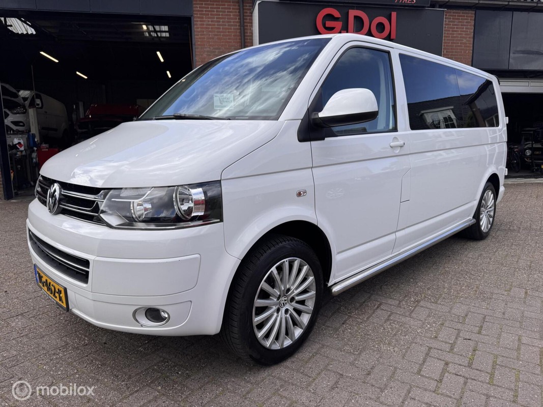 Volkswagen-Transporter-2.0 TDI BM L2H1 Dub Cab Leer DSG | Lease One en Lenen op Maat maken het mogelijk!