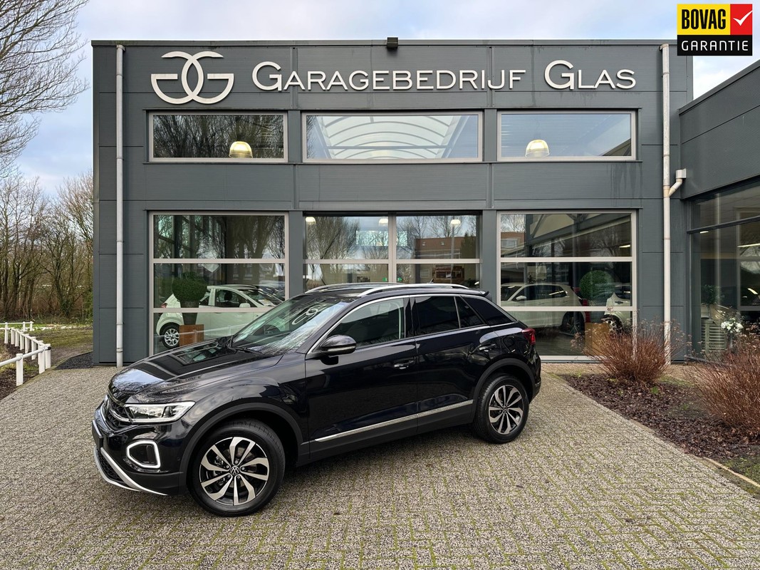 Volkswagen-T-Roc-1.5 TSI Style camera- stoel en stuurverwarming | Lease One en Lenen op Maat maken het mogelijk!