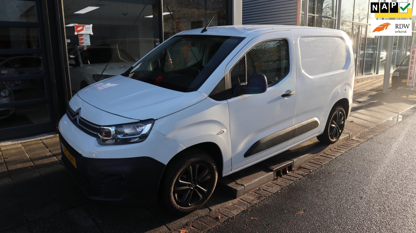 Citroën-Berlingo-1.5 BlueHDI Club | Lease One en Lenen op Maat maken het mogelijk! Citroën-Berlingo-1.5 BlueHDI Club | Lease One en Lenen op Maat maken het mogelijk!