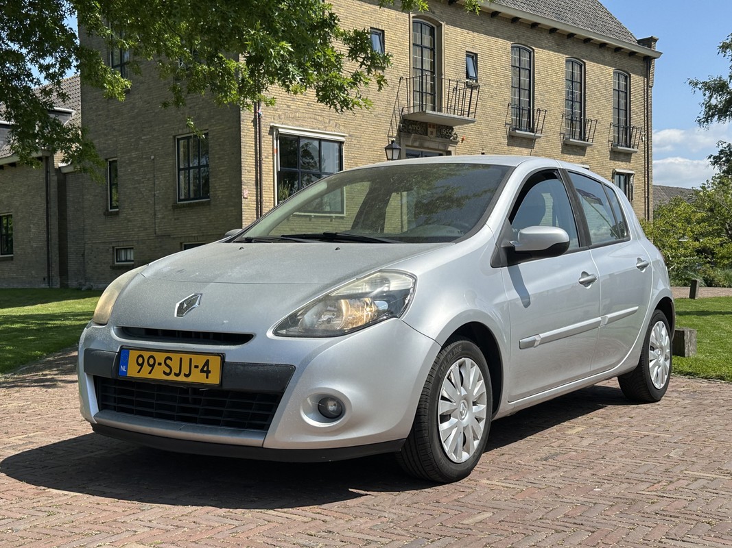Renault-Clio-1.2 Collection | Lease One en Lenen op Maat maken het mogelijk!