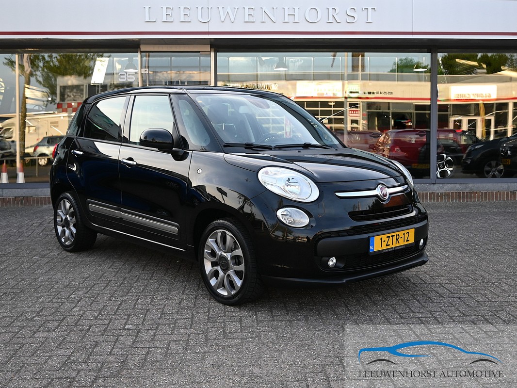 Fiat-500L-0.9 TwinAir Lounge, pano, clima, cruise, trekhaak NL-dealerauto | Lease One en Lenen op Maat maken het mogelijk!