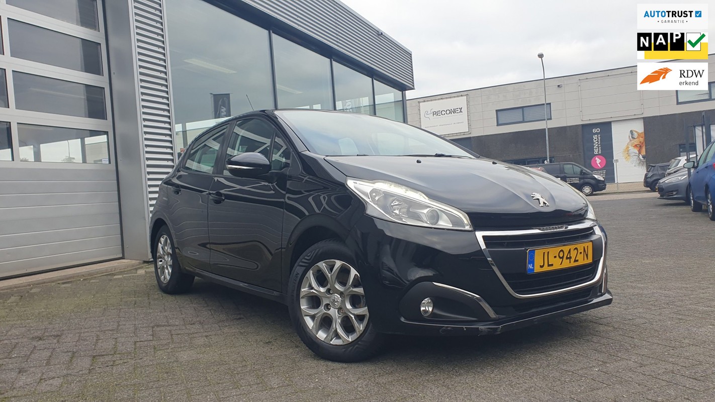 Peugeot-208-1.2 PureTech Blue Lion | Lease One en Lenen op Maat maken het mogelijk!