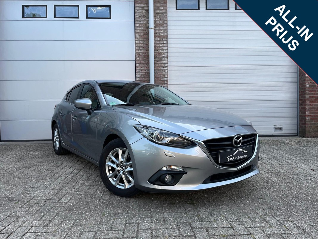 Mazda-3-2.0 Centre-Line | Lease One en Lenen op Maat maken het mogelijk! Mazda-3-2.0 Centre-Line | Lease One en Lenen op Maat maken het mogelijk!