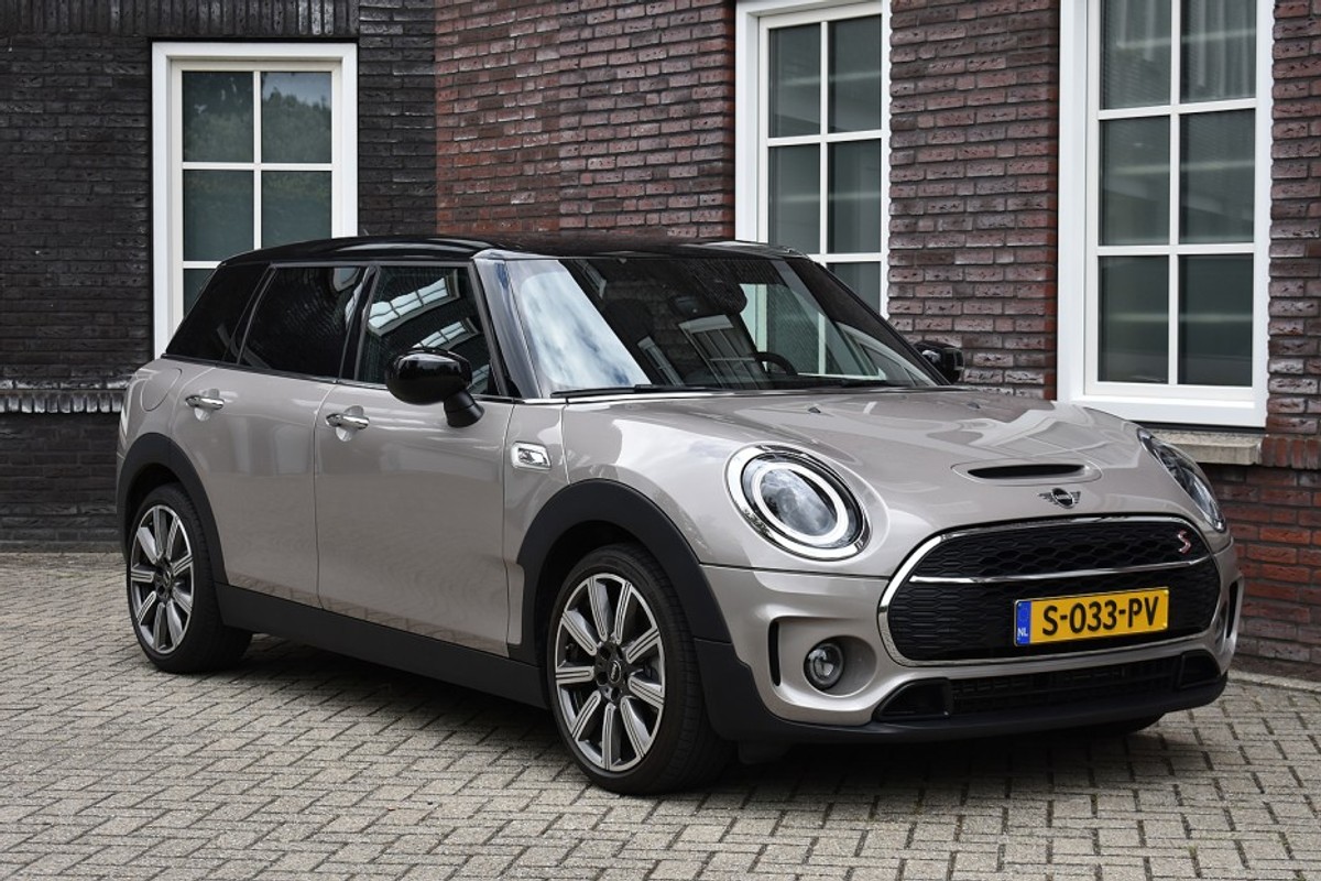 MINI-Clubman-Cooper S 2.0 Cooper S Classic Wij zijn op afspraak geopend! Graag bellen voor uw komst. | Lease One en Lenen op Maat maken het mogelijk! MINI-Clubman-Cooper S 2.0 Cooper S Classic Wij zijn op afspraak geopend! Graag bellen voor uw komst. | Lease One en Lenen op Maat maken het mogelijk!