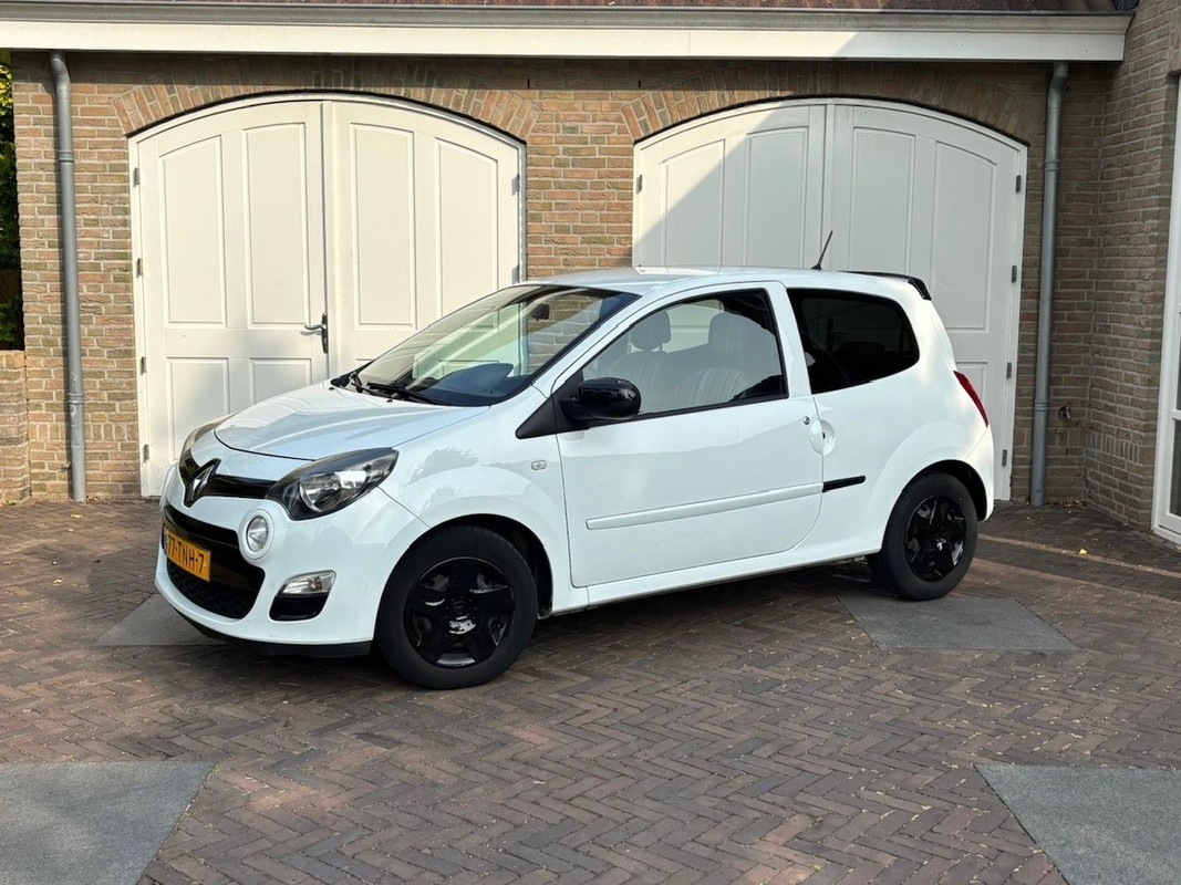 Renault-Twingo-1.2 16V Collection | Lease One en Lenen op Maat maken het mogelijk!