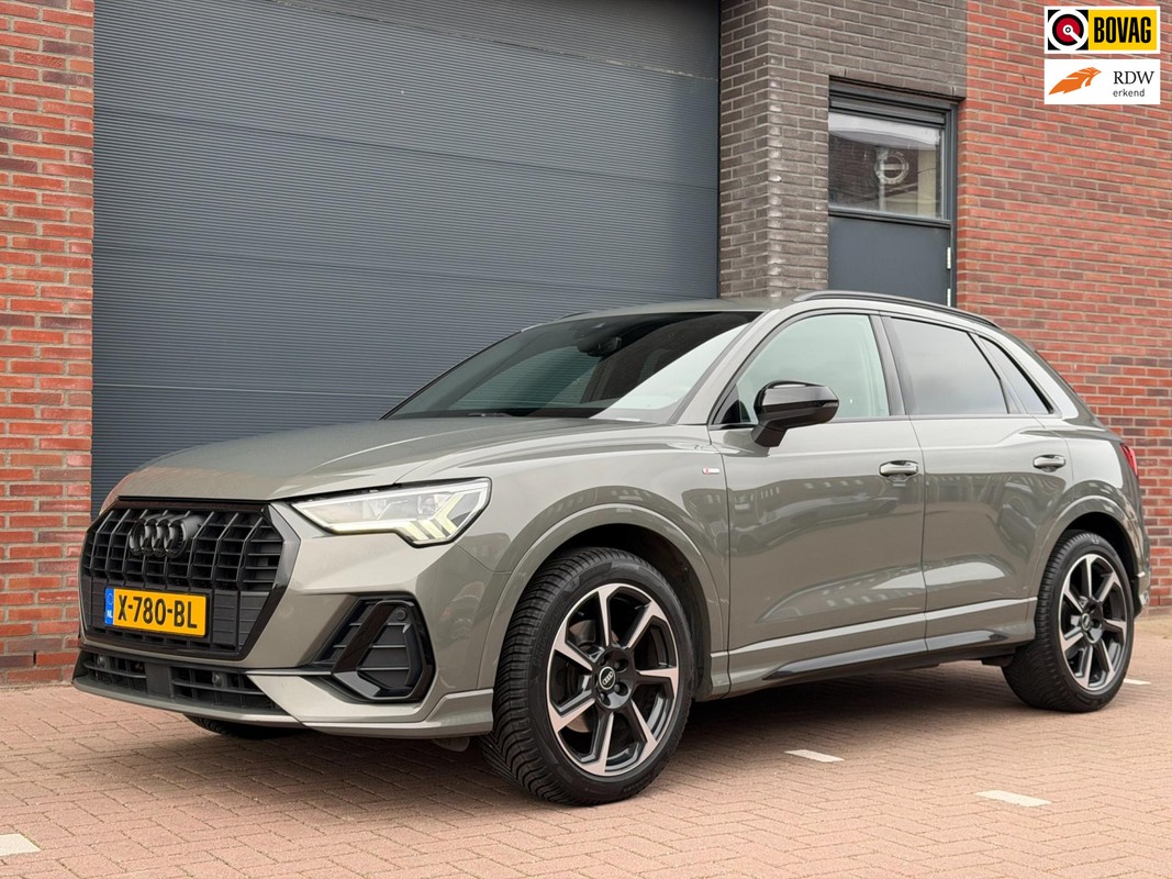 Audi-Q3-35 TFSI S Line Automaat | Virtual Cockpit | Trekhaak | Stoelverwarming | Lease One en Lenen op Maat maken het mogelijk!