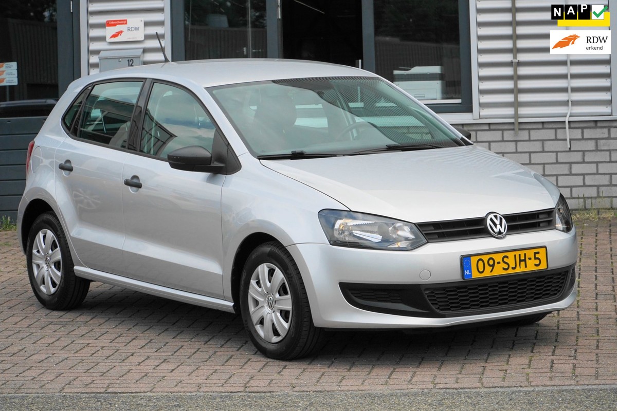 Volkswagen-Polo-1.2 EERSTE EIGENAAR DEALER ONDERHOUDEN | Lease One en Lenen op Maat maken het mogelijk!