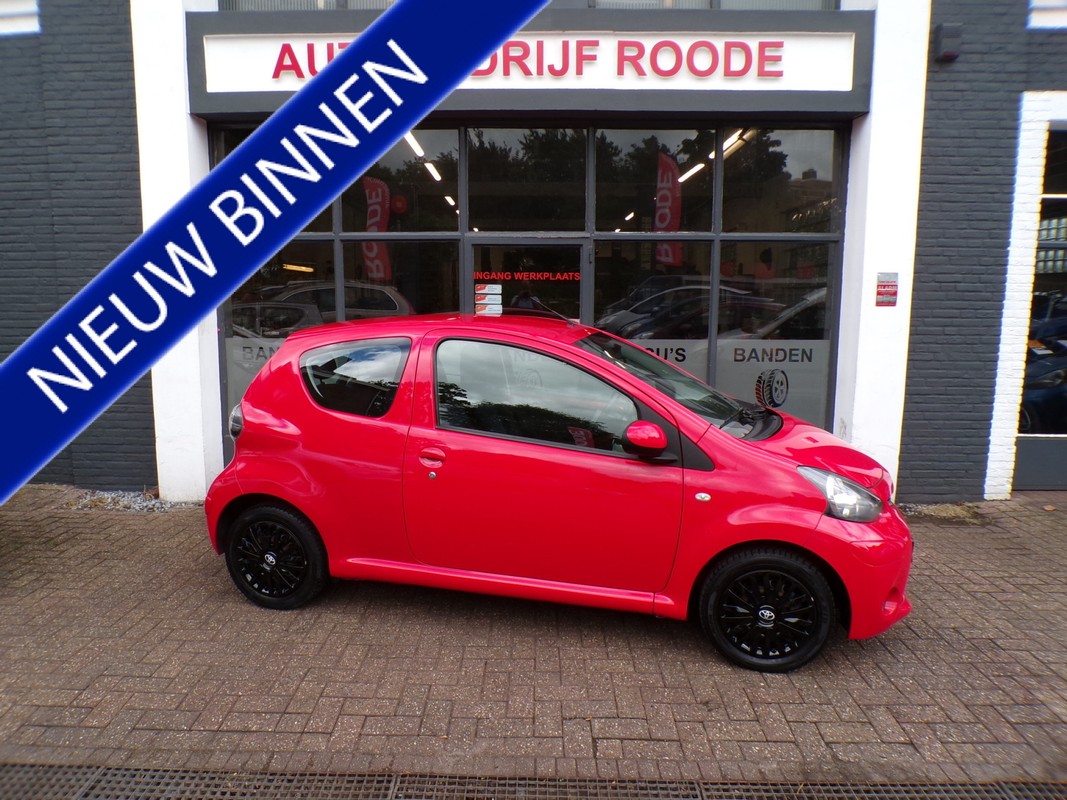 Toyota-Aygo-1.0 VVT-i Dynamic | Lease One en Lenen op Maat maken het mogelijk!