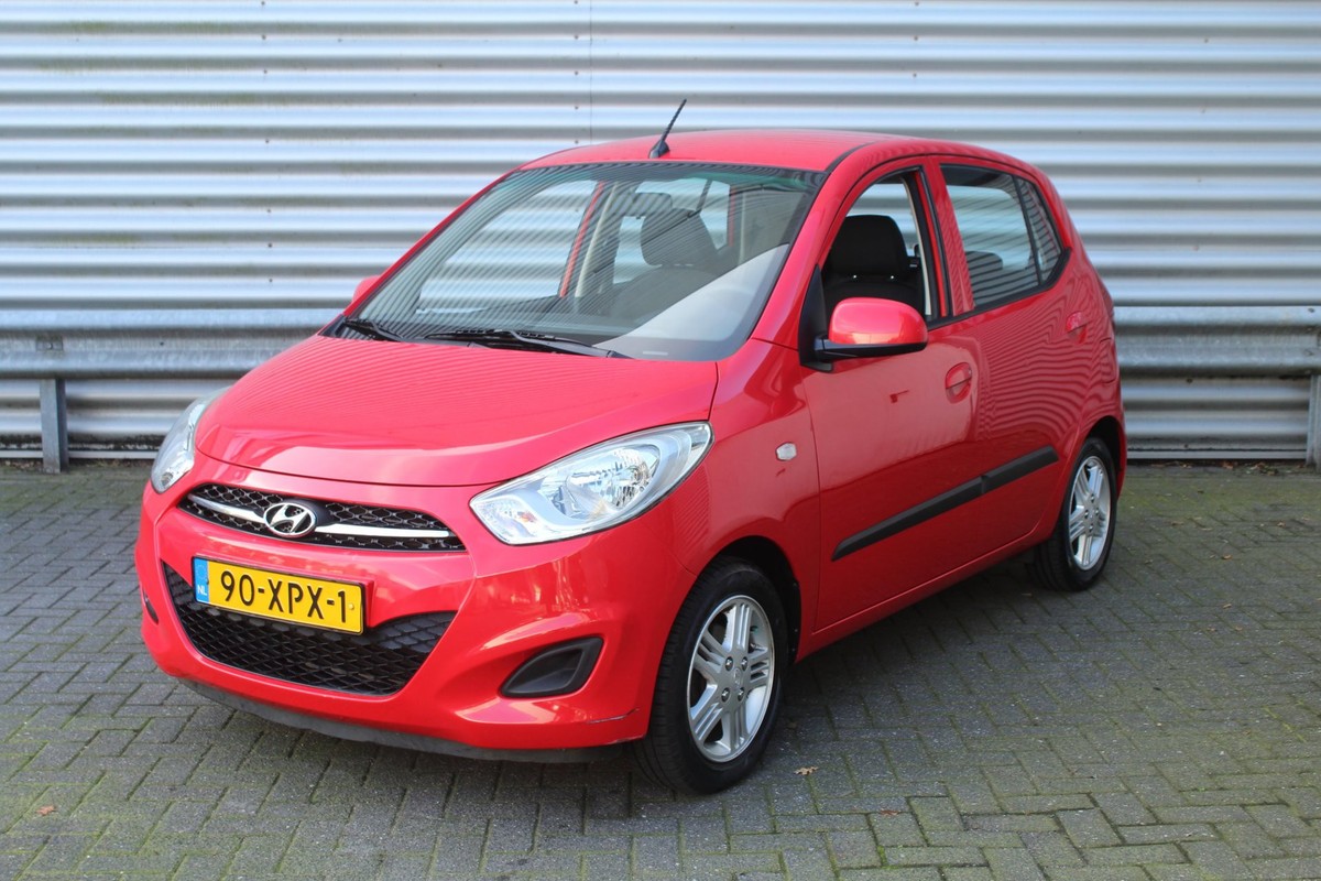 Hyundai-i10-1.1 69pk i-Drive Cool NL-Auto NAP 1e Eigenaar | Lease One en Lenen op Maat maken het mogelijk!
