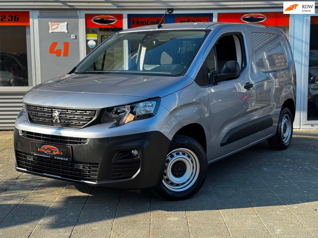 Peugeot-Partner-1.2T Premium MARGE Benzine 3-Persoons Navi 20.000km 1e Eigenaar | Lease One en Lenen op Maat maken het mogelijk!