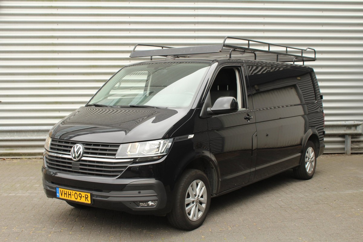 Volkswagen-Transporter-2.0 TDI 150pk L2H1 28 Navigatie Trekhaak Imperiaal | Lease One en Lenen op Maat maken het mogelijk! Volkswagen-Transporter-2.0 TDI 150pk L2H1 28 Navigatie Trekhaak Imperiaal | Lease One en Lenen op Maat maken het mogelijk!