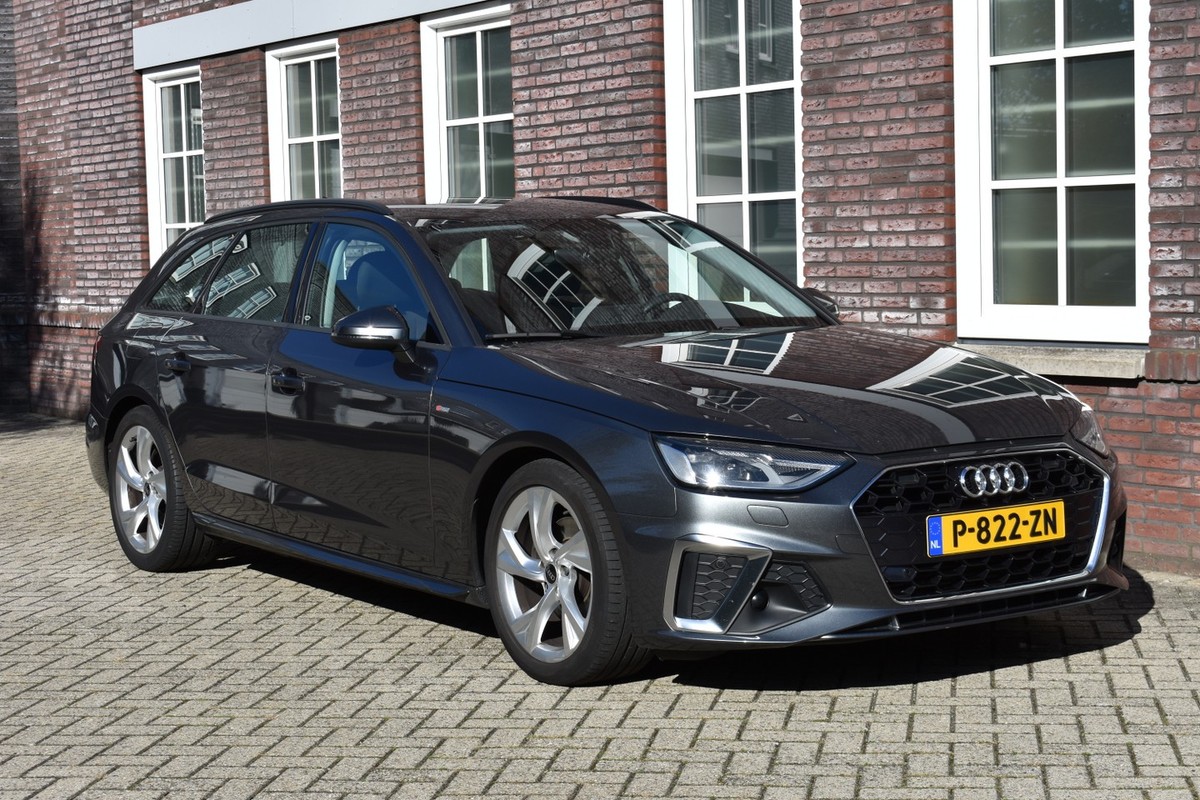 Audi-A4-Avant 35 TFSI S Edition/ Sportstoelen verwarmd/Climate Control/Active cruise control/1e eigenaar Wij zijn op afspraak geopend! Graag bellen voor uw komst. | Lease One en Lenen op Maat maken het mogelijk!