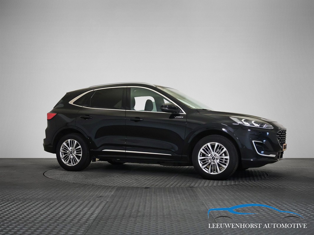 Ford-Kuga-2.5 PHEV Vignale | Lease One en Lenen op Maat maken het mogelijk!