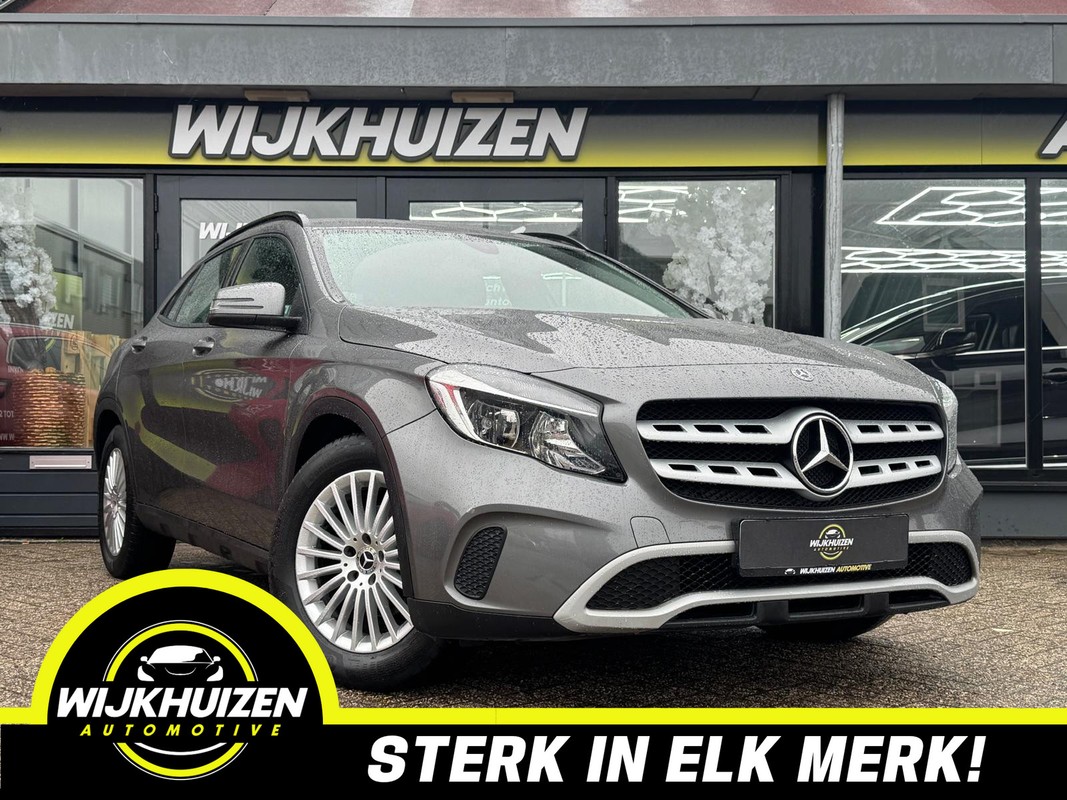Mercedes-Benz-GLA-180 Premium Automaat met Navigatie !!! Cruise !!! Dealer Onderhouden !!! | Lease One en Lenen op Maat maken het mogelijk!