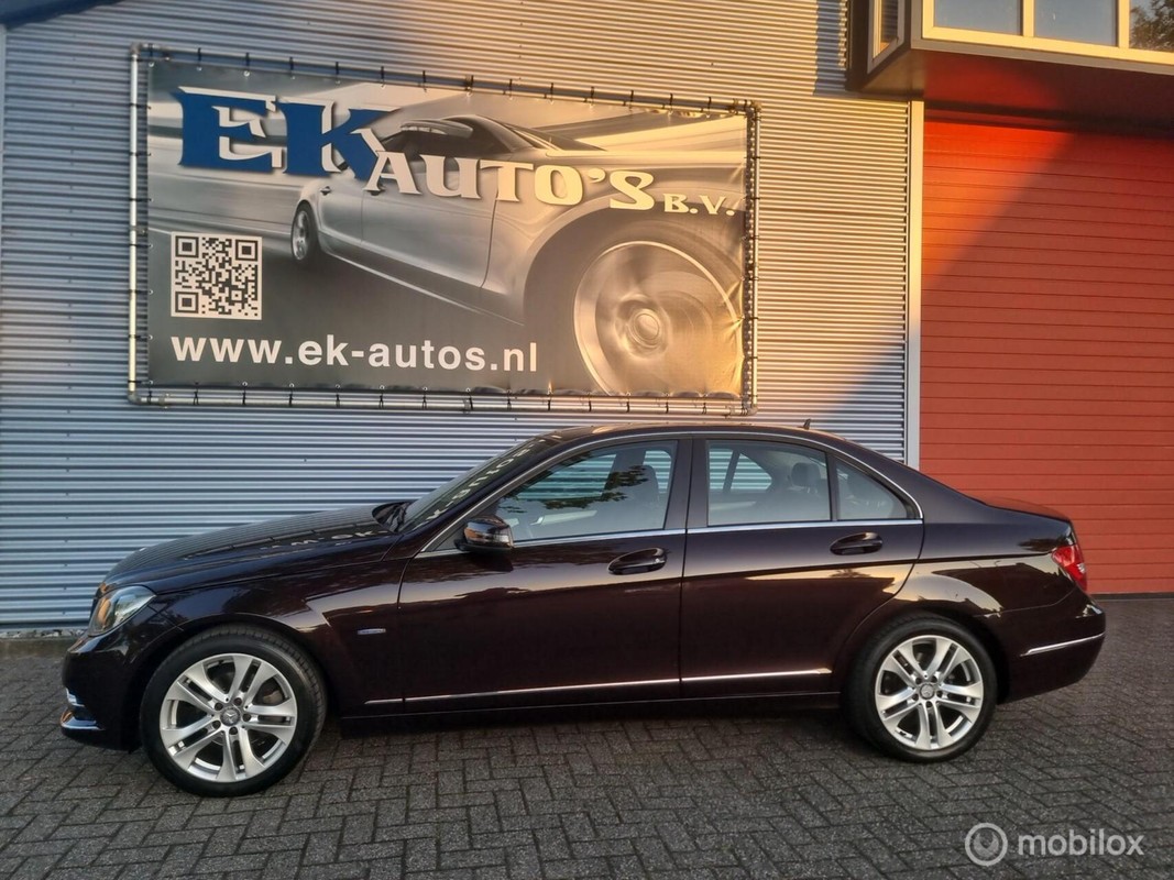 Mercedes-Benz-C-Klasse-180 Avantgarde Automaat. Sedan | Lease One en Lenen op Maat maken het mogelijk!