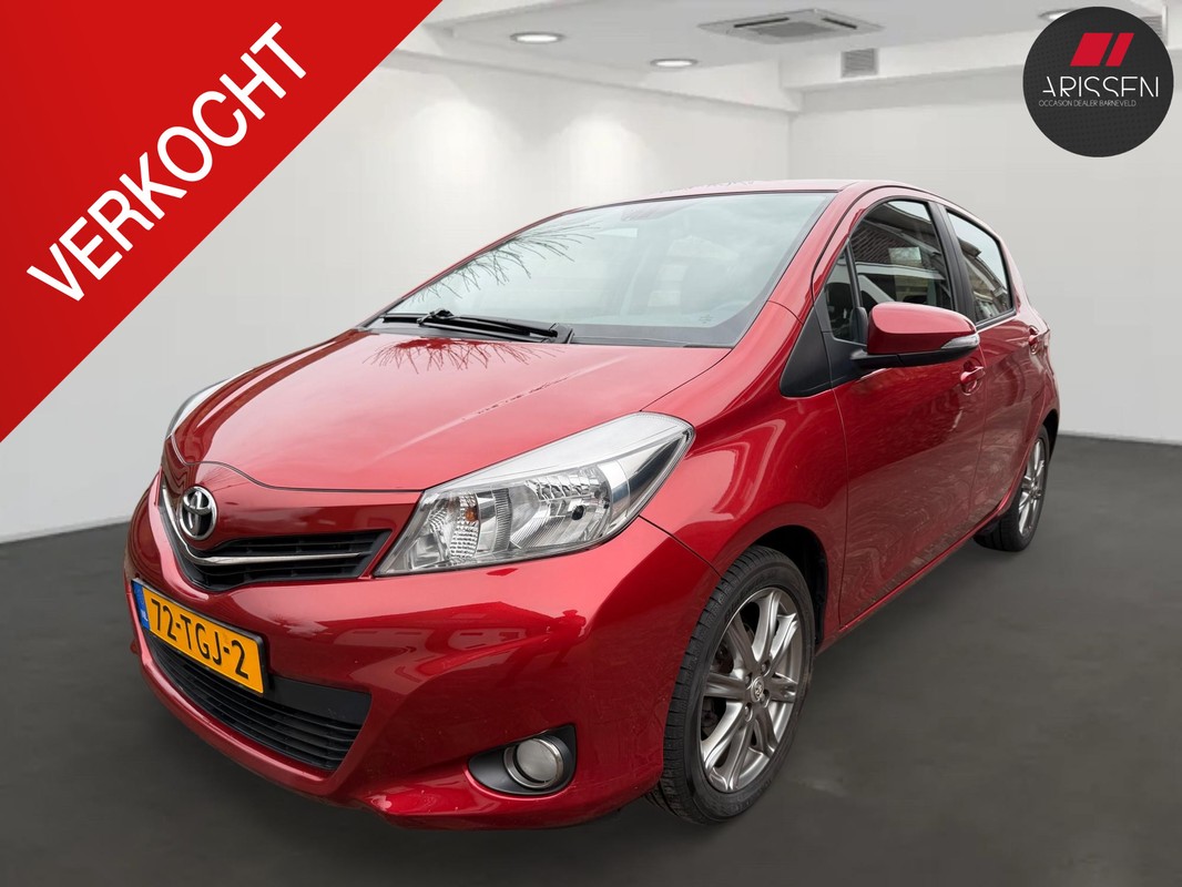 Toyota-Yaris-1.3 VVT-i Dynamic | Lease One en Lenen op Maat maken het mogelijk! Toyota-Yaris-1.3 VVT-i Dynamic | Lease One en Lenen op Maat maken het mogelijk!