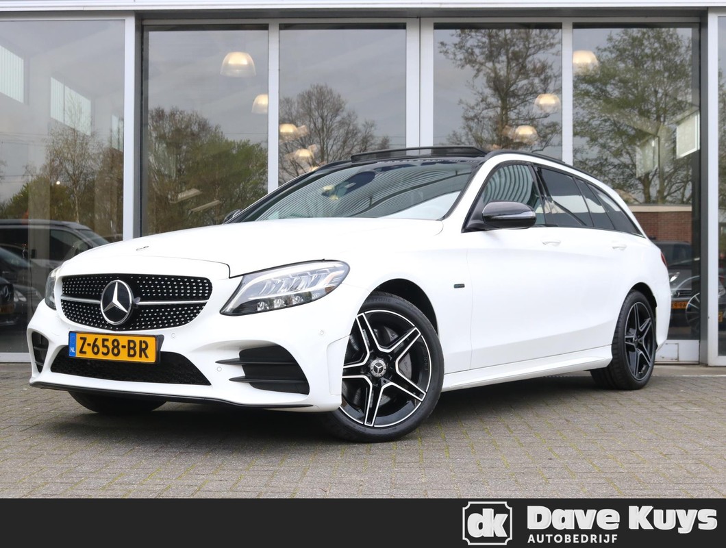 Mercedes-Benz-C-Klasse-Estate 300 e Business Solution AMG | Panorama | | Lease One en Lenen op Maat maken het mogelijk!