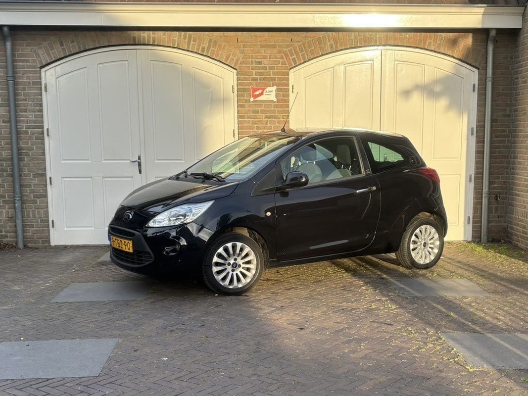 Ford-Ka-1.2 Titanium X start/stop | Lease One en Lenen op Maat maken het mogelijk!