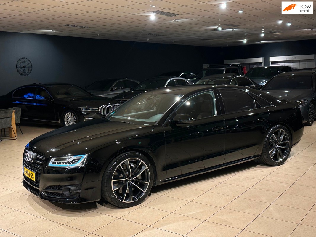 Audi-A8-4.0 TFSI S8 PLUS QUATTRO 605PK/CERAMISCH/ACC/SOFTCLOSE/TOP | Lease One en Lenen op Maat maken het mogelijk!